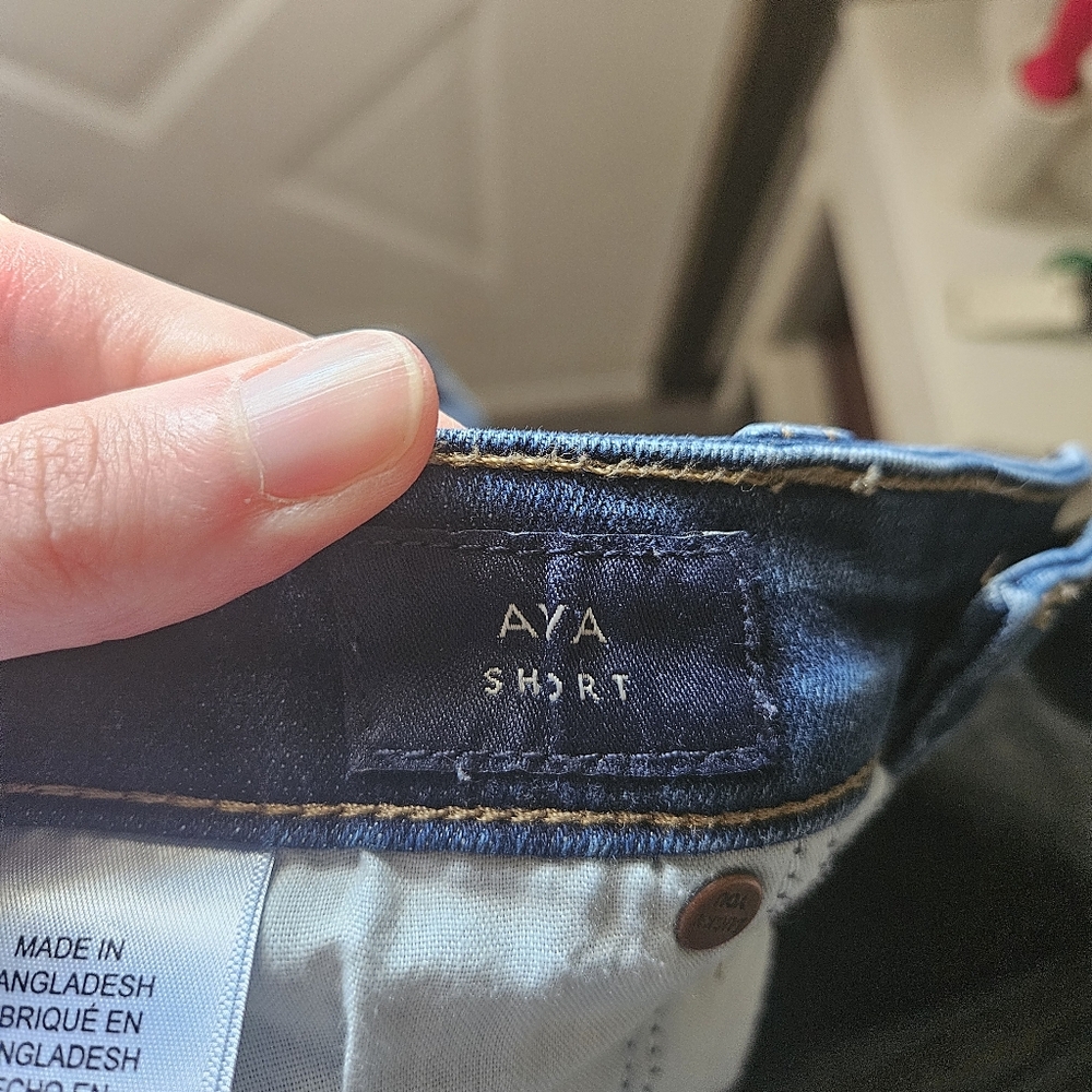 Lucky Brand Ava Women's Blue Denim Shorts (6/28) - Picture 4 of 4